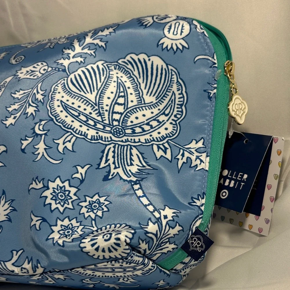 Roller rabbit target Blue and White Floral Cosmetic Bag Set- 3 bags in total NWT